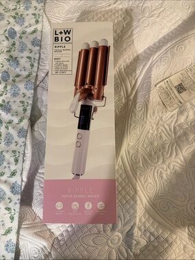 Ripple Triple Barrel Waver — Rose Gold & White